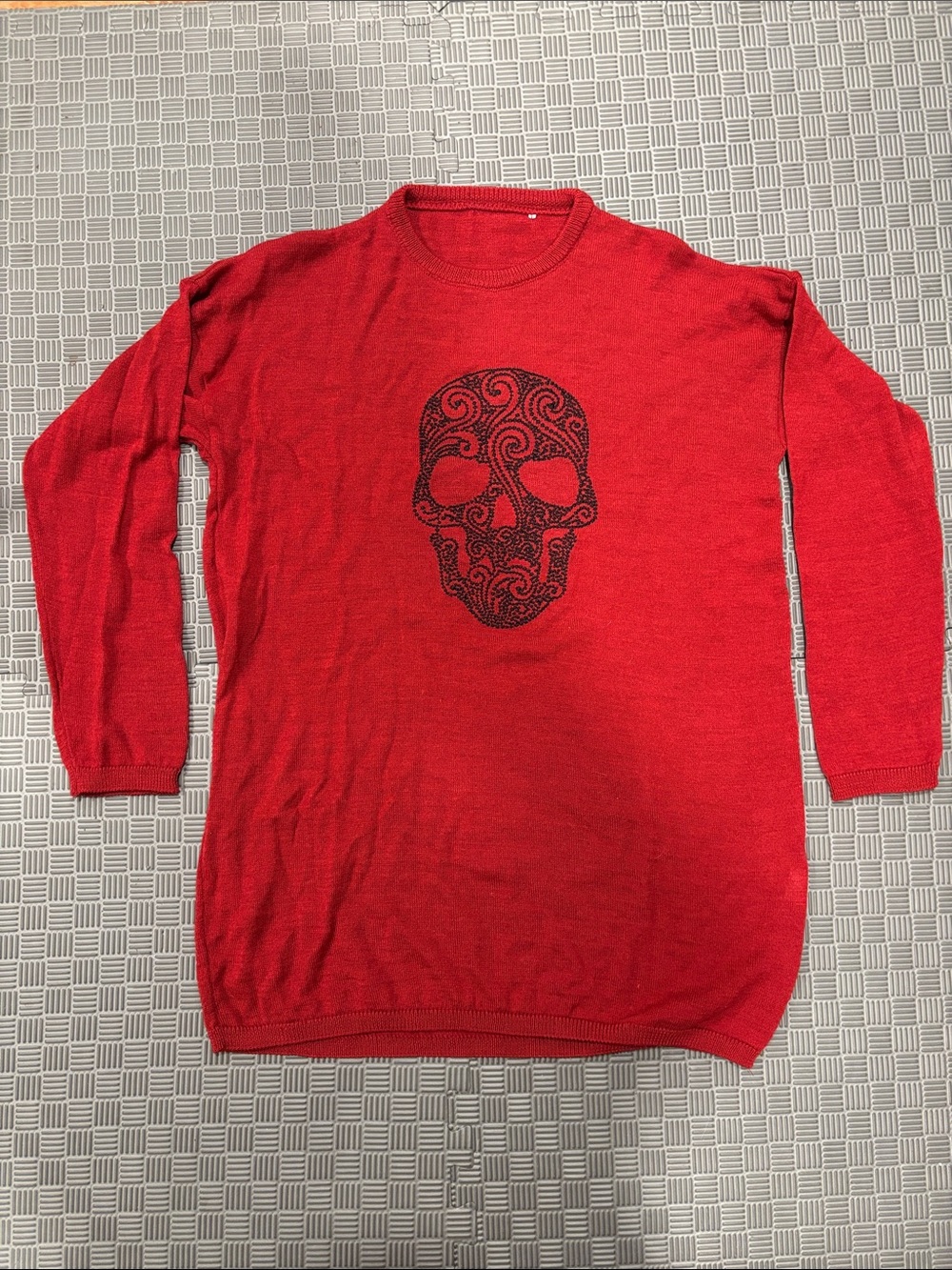 Skull 💀 Red Crewneck Three-Quarter Sleeve Length Sweater